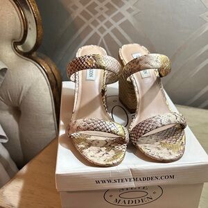 Steve Madden Gold and Tan Snakeskin Heels